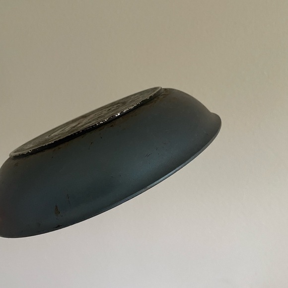 Pampered Chef 8.5” Non-Stick Black Frying Pan pre owned - Picture 3 of 4